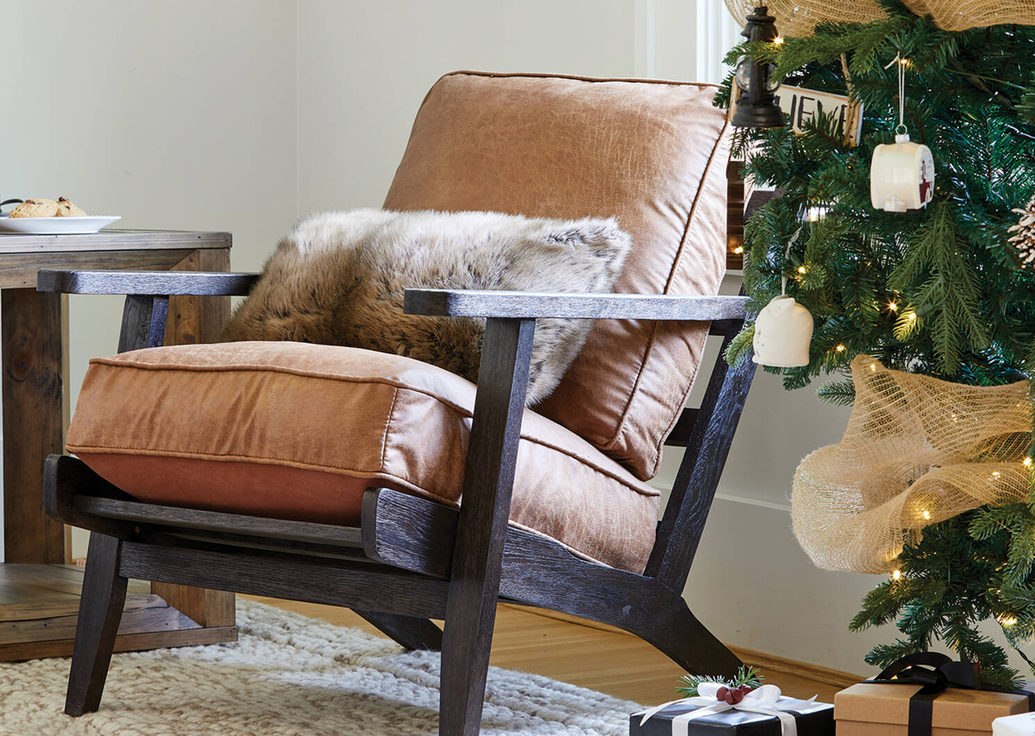 Chalet Plaid Toss 20x20 Crimson