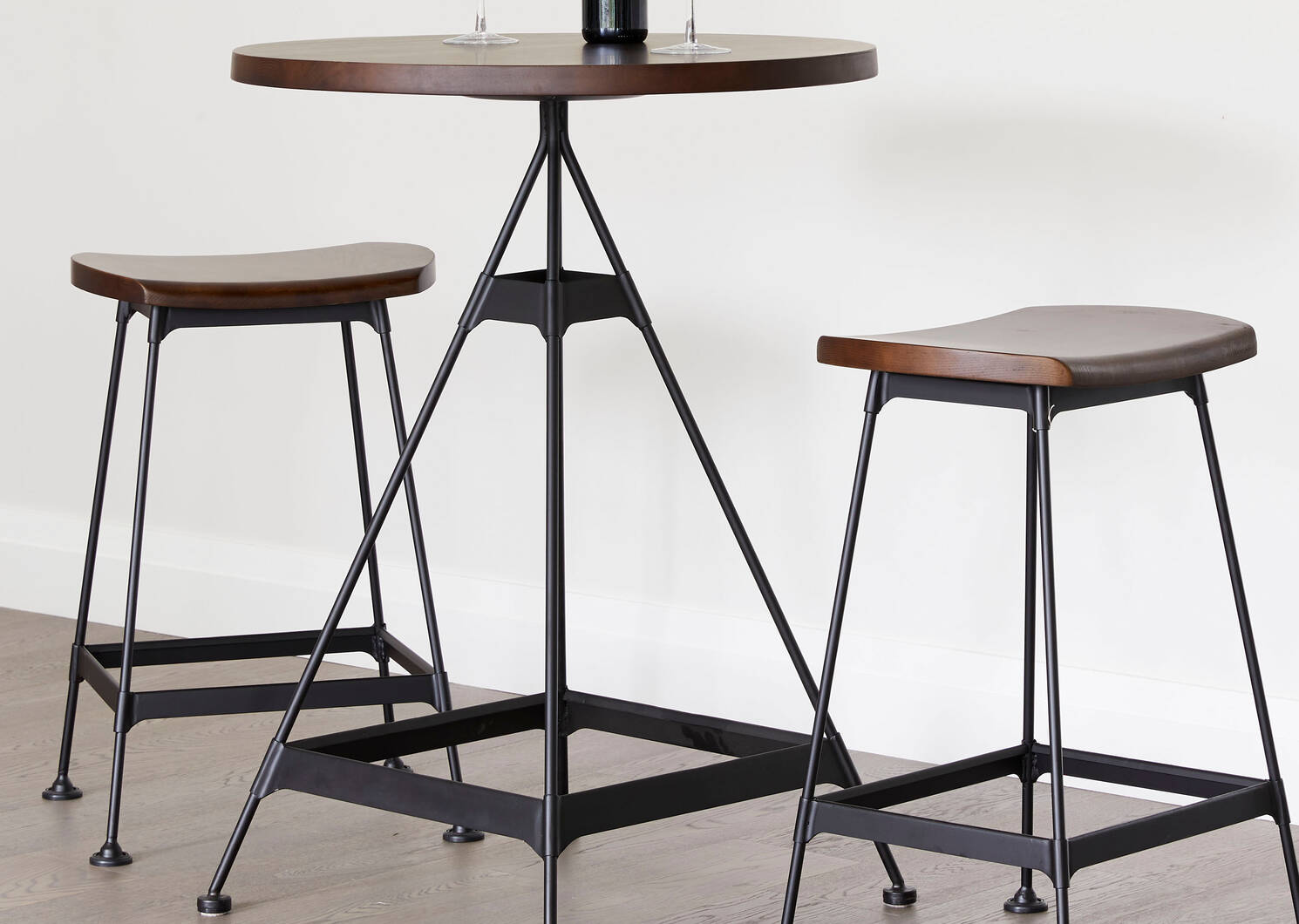 Tabouret Nolin -frêne brun