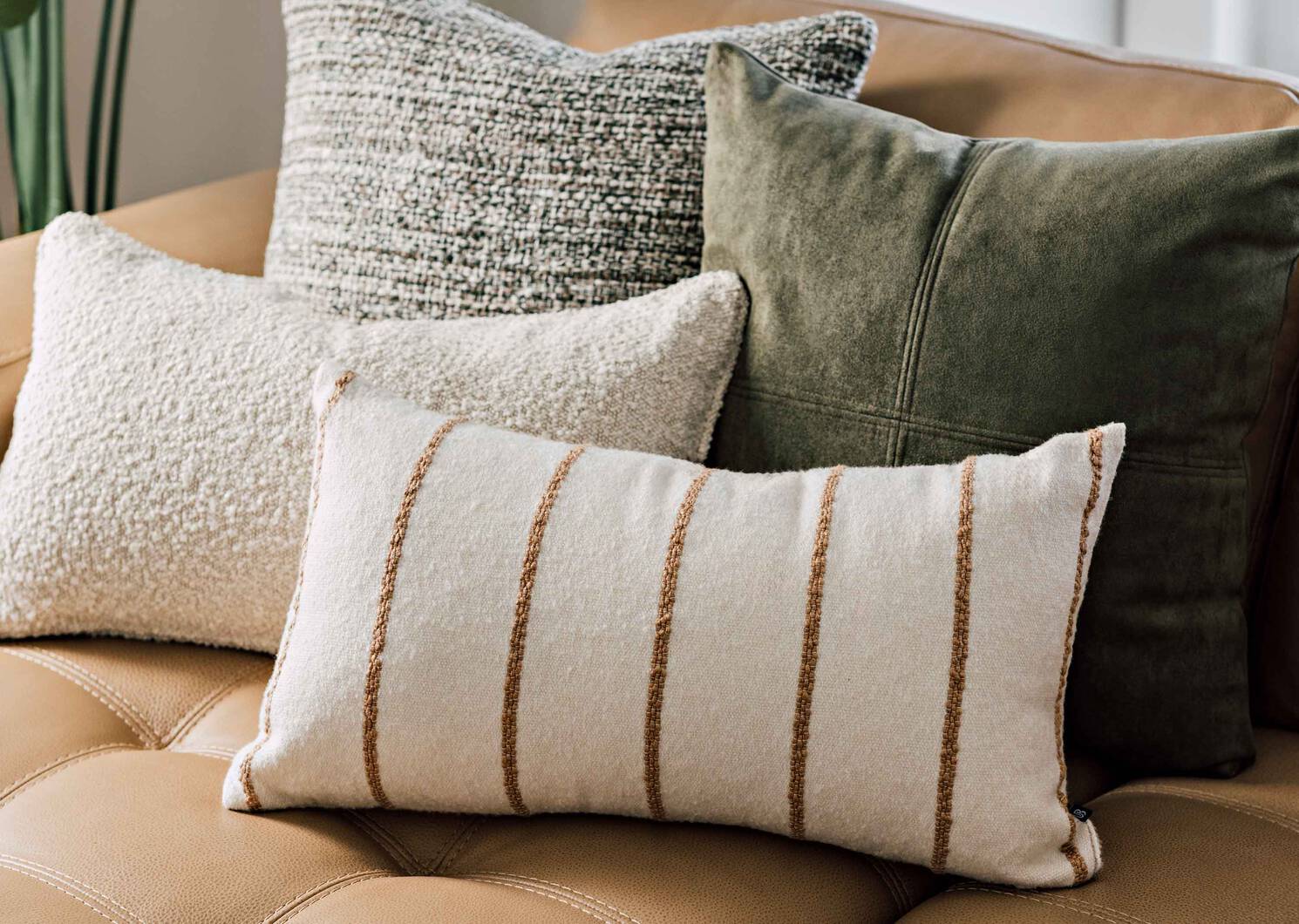 Hayes Boucle Pillow 20x20 Ivory/Green