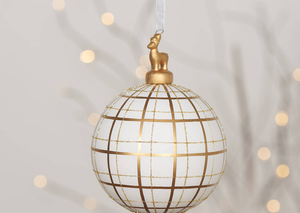 Rudolph Plaid Ball Orn White