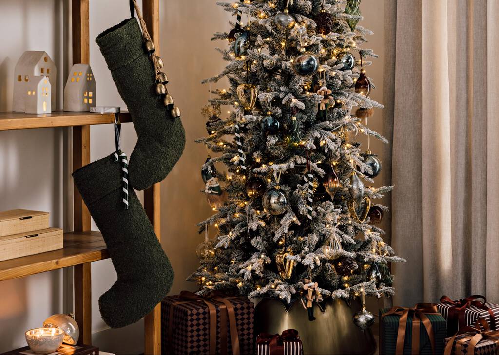 Sapin enneigé pré-illuminé Flurry 7 pi