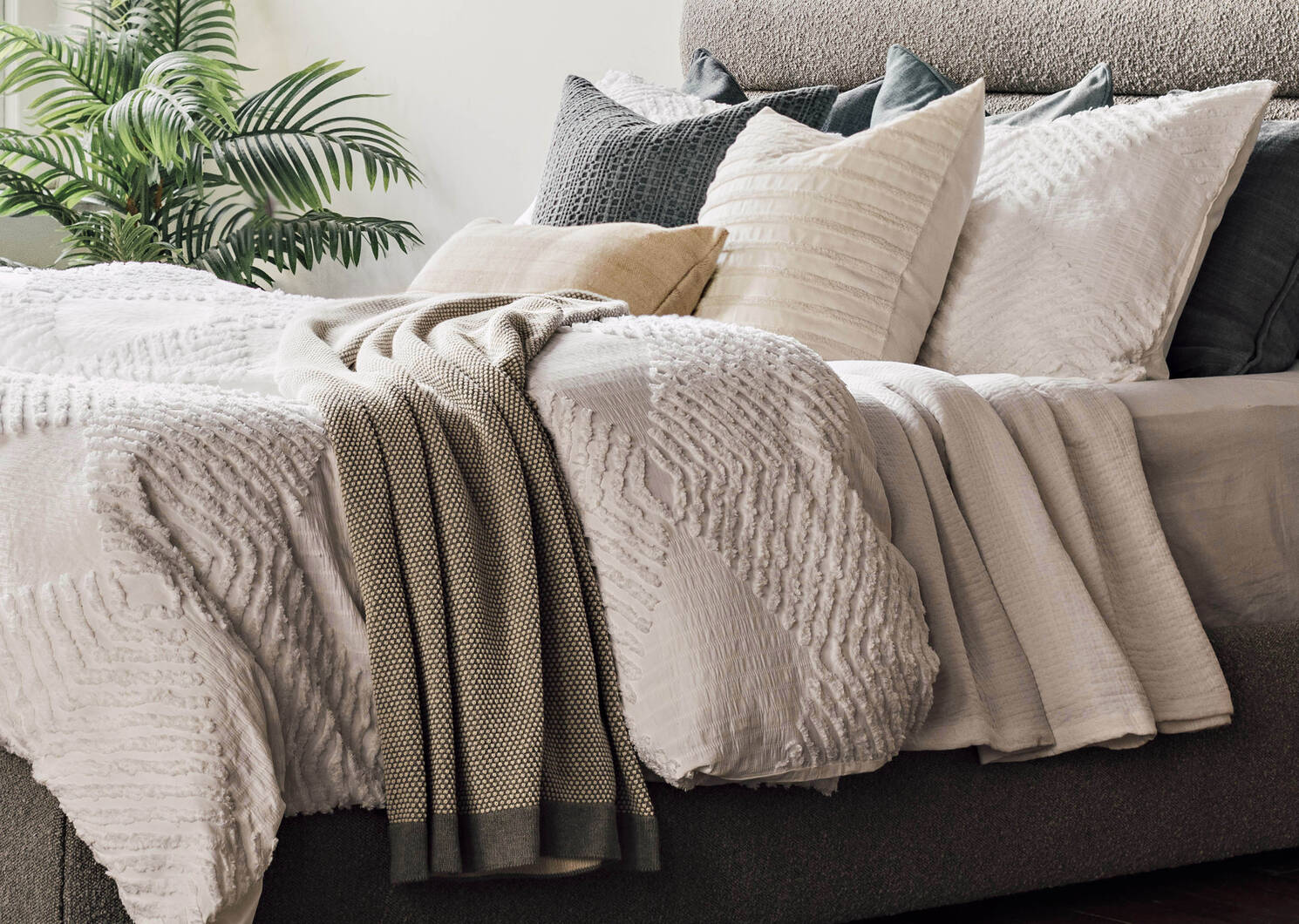 Rogan Duvet Sets - White