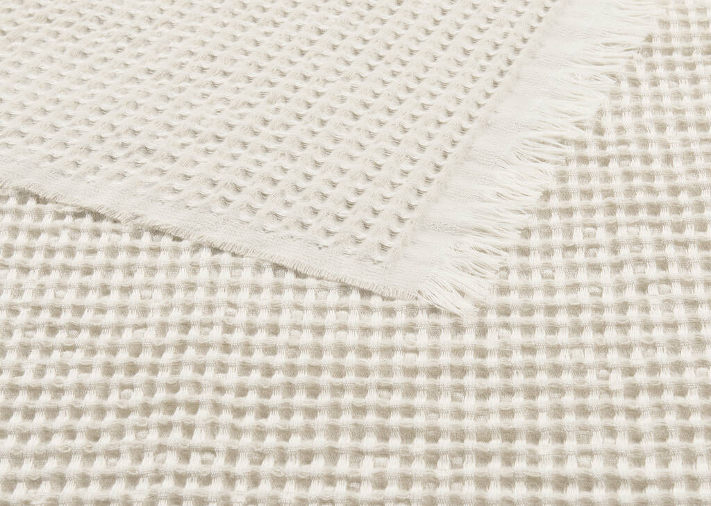 Ersilia Waffle Throw Sand/Ivory