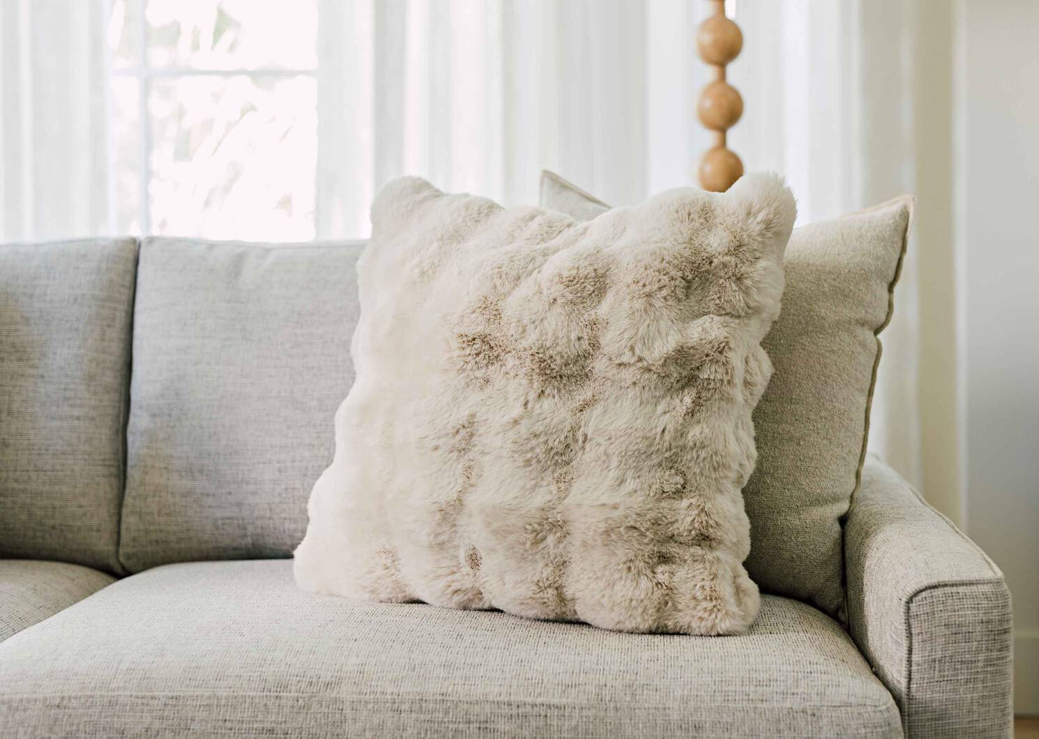 Zoey Faux Fur PIllow 20x20 Oyster