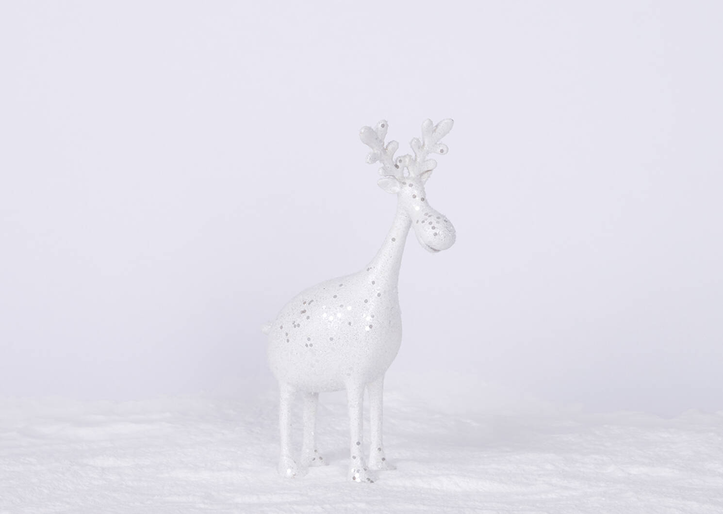 Dalya Deer Standing Décor White