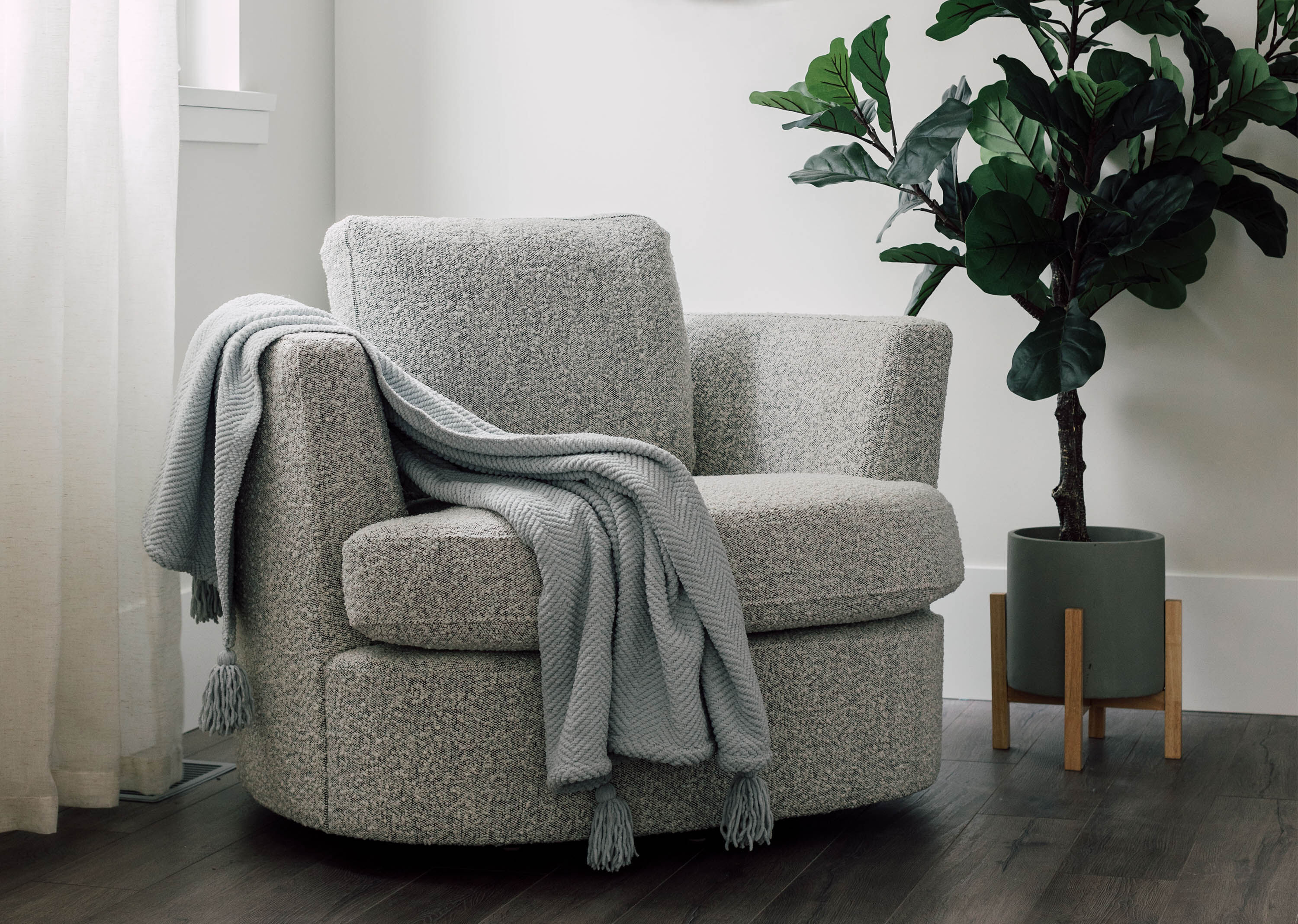 Urban barn beverly swivel discount chair