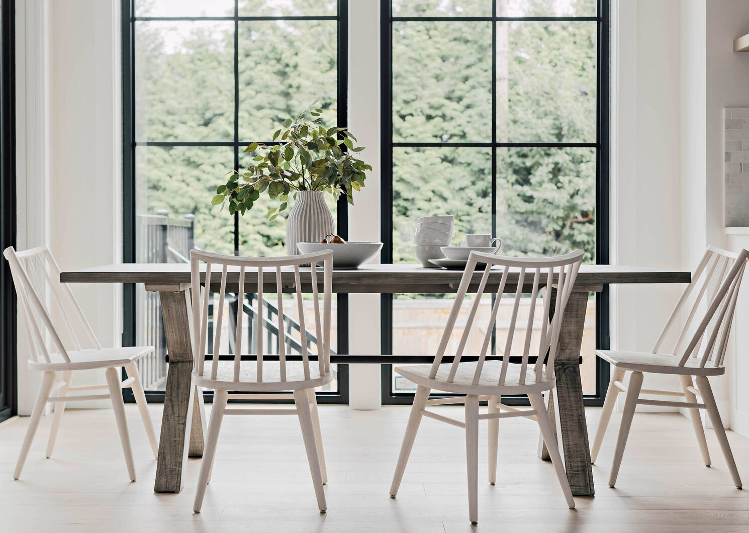 Hershel Dining Chair -Yvie Chantilly