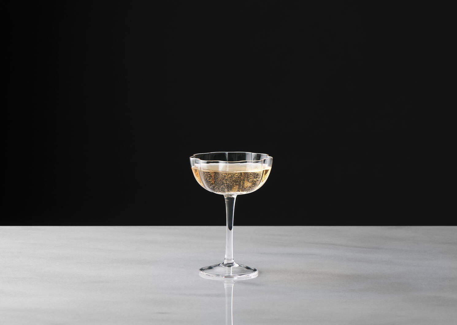 Violet Coupe Glass Clear