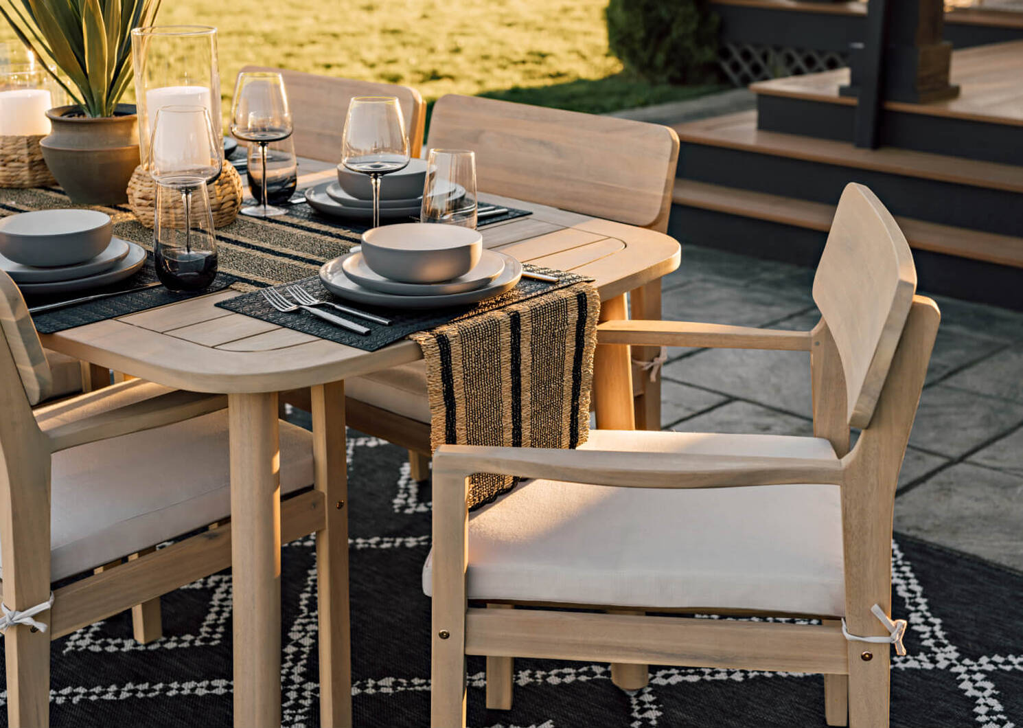 Cabrie Dining Chair w/Cushion -Natural