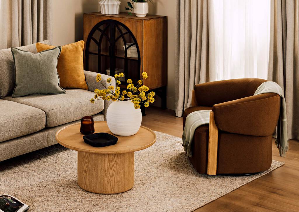 Alicent Swivel Armchair -Vaughn Toffee