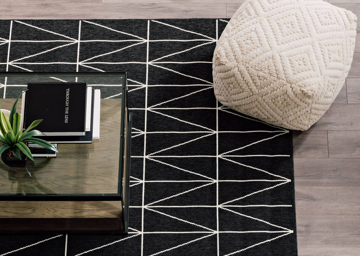 Matira Rug - Tile Black/Ivory