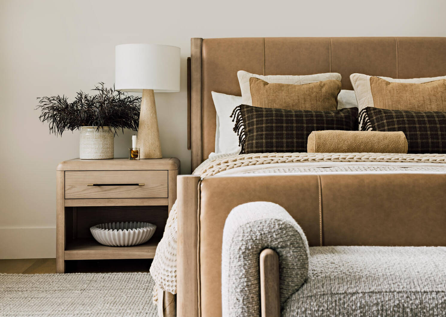 Hewing Bed -Bellissimo Tan, QUEEN