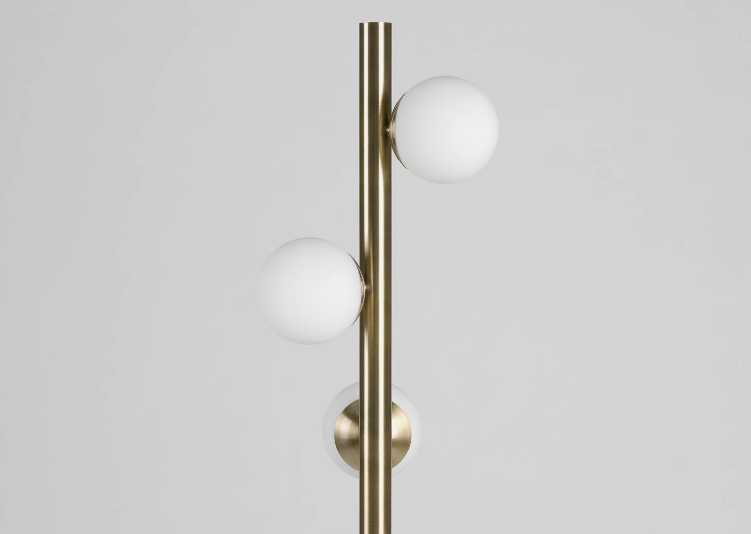 Leary LED Floor Lamp Brass