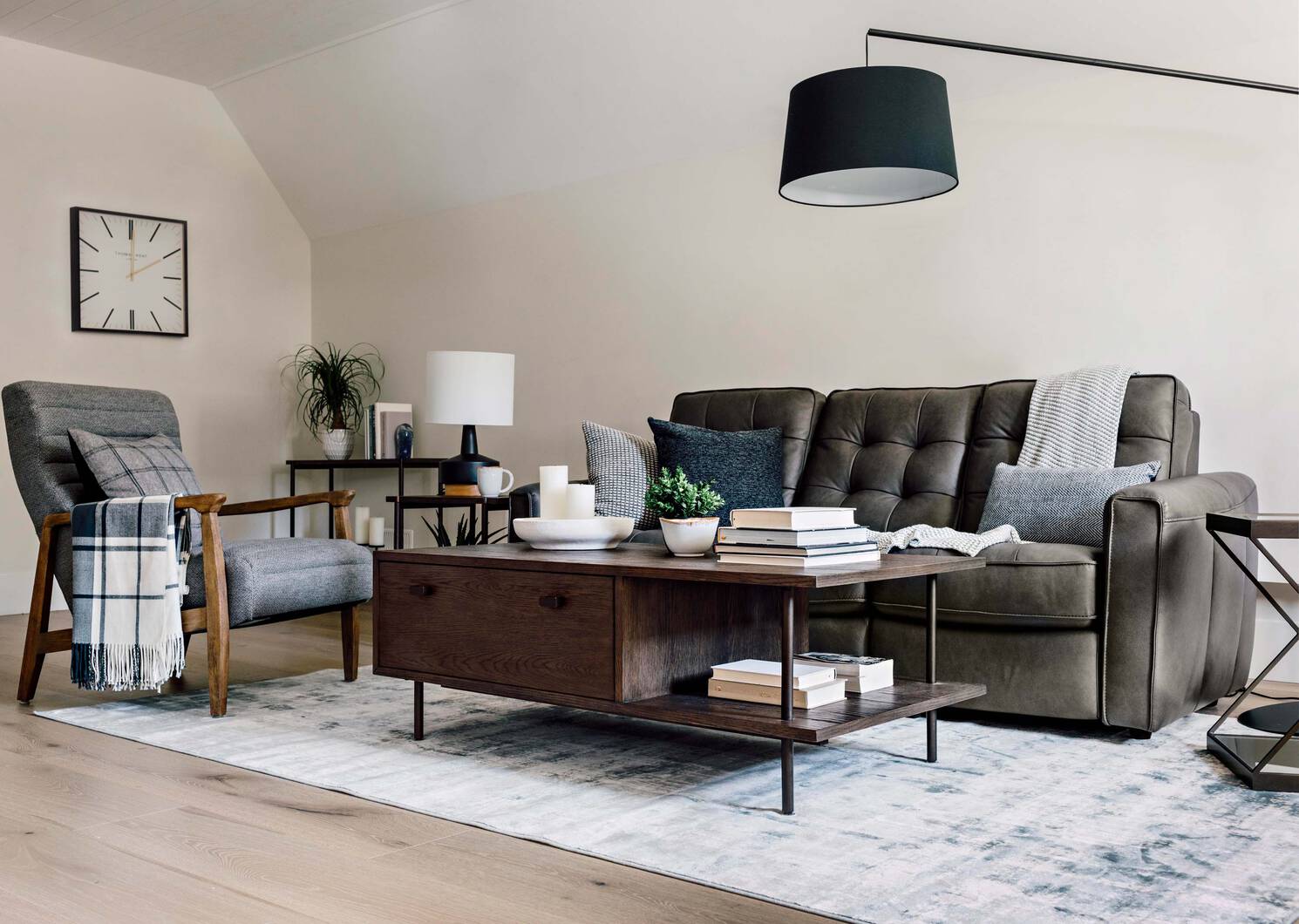 Payton Leather Reclining Sofa -Ashby Stn