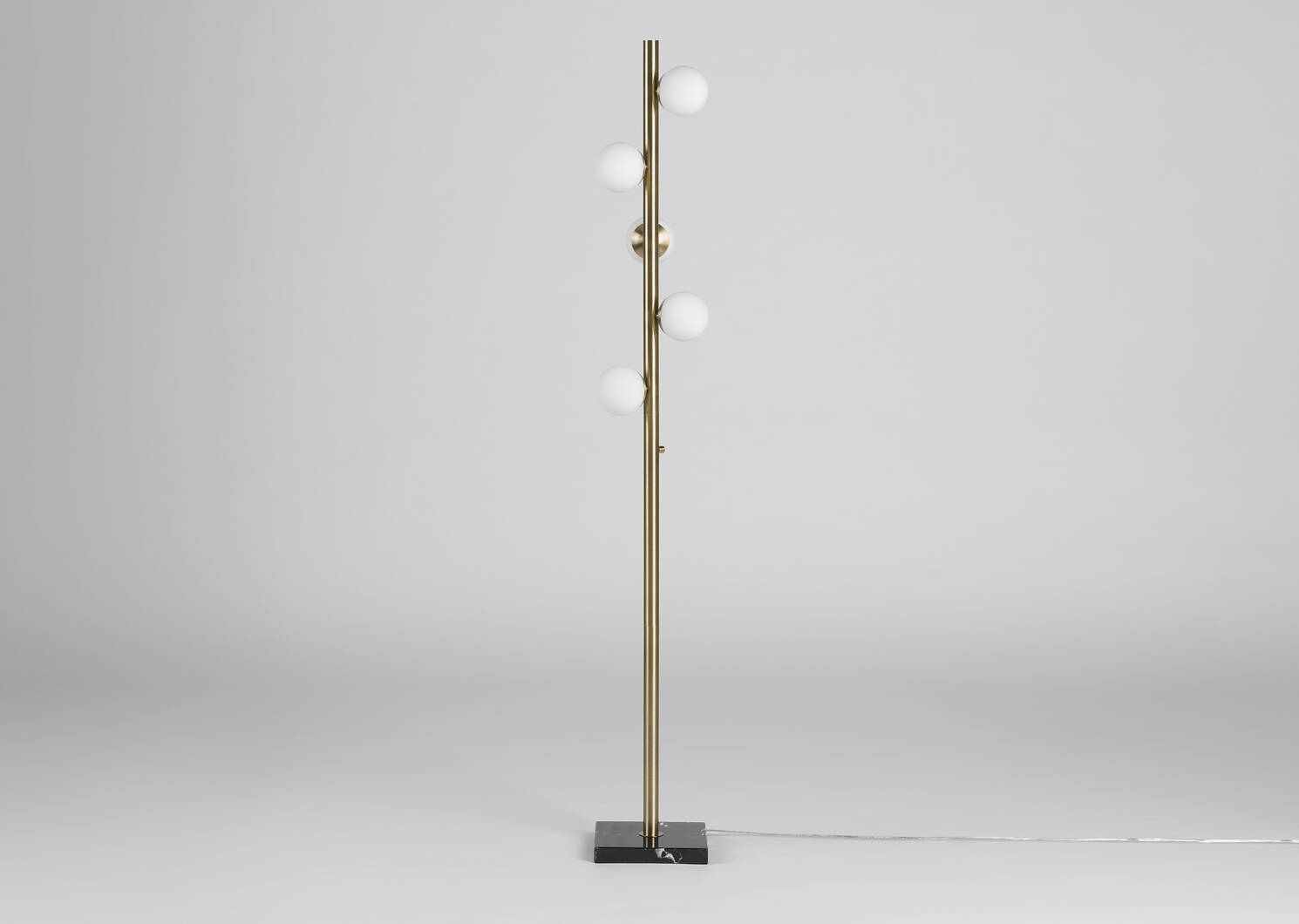Leary LED Floor Lamp Brass