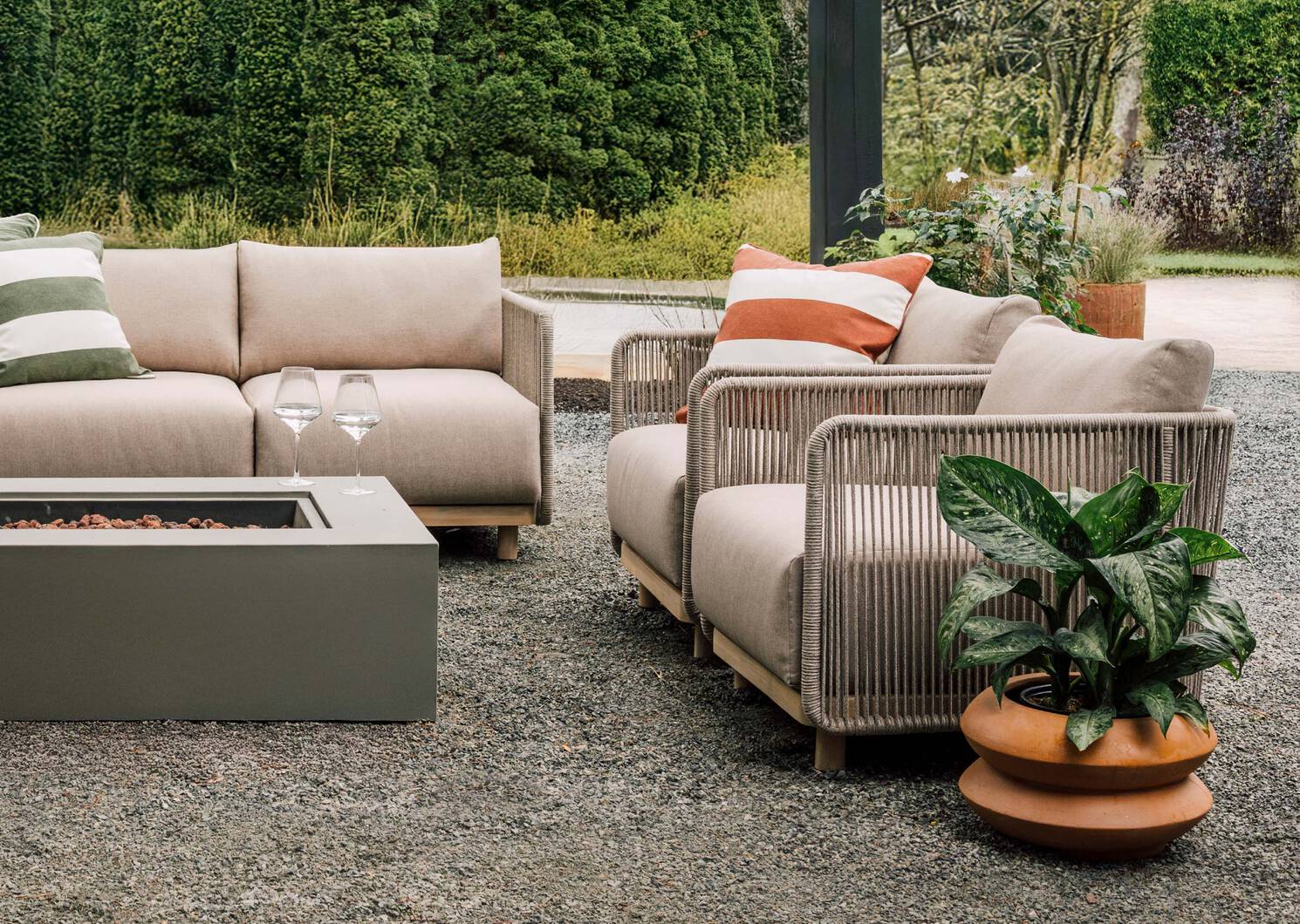 Grand cache-pot Adela caramel