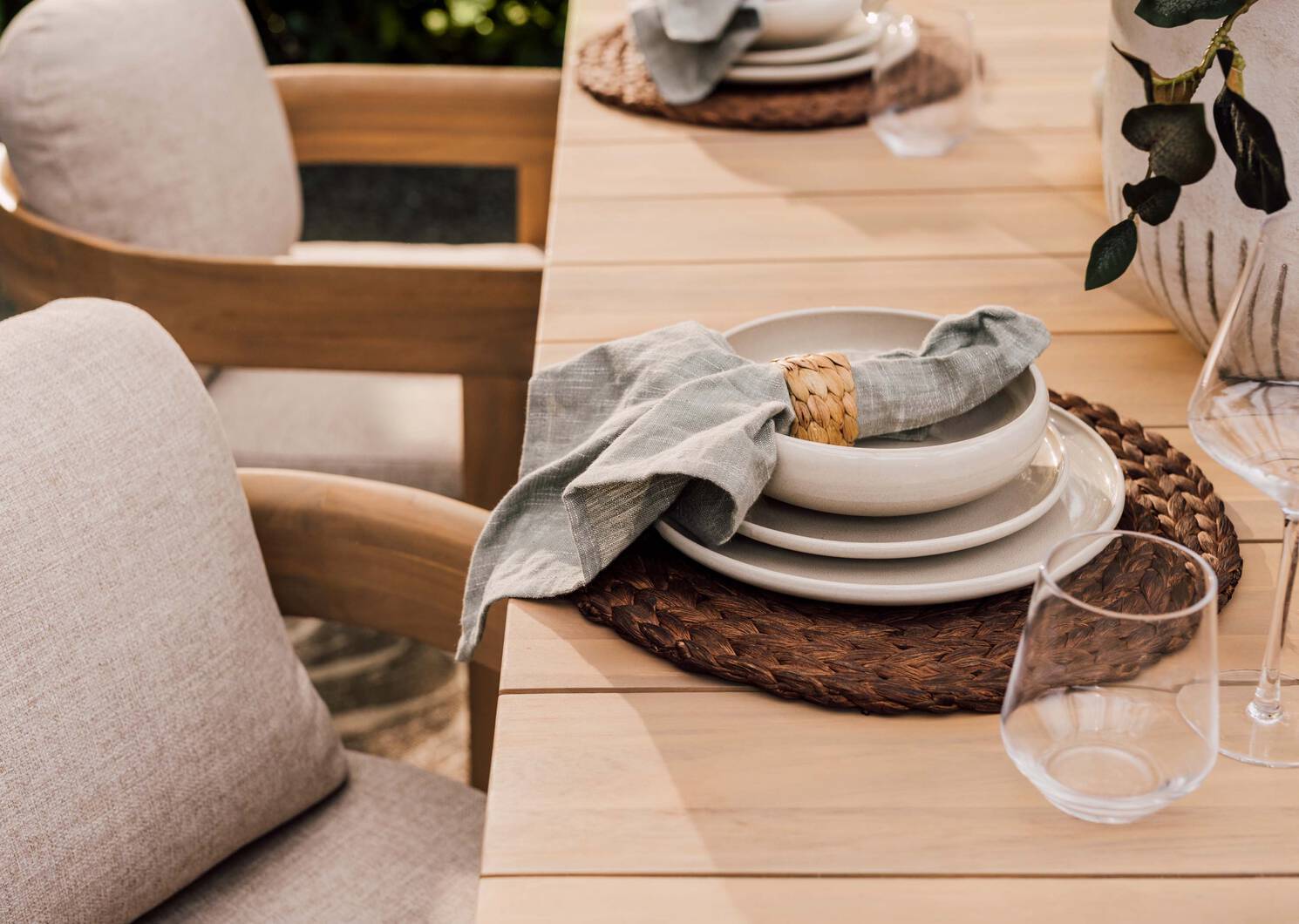 Abernethy Placemat Round Mocha