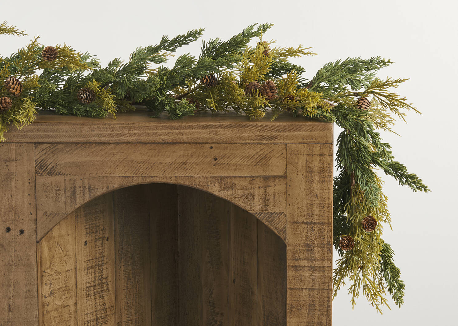 Eben Cedar Garland 9ft
