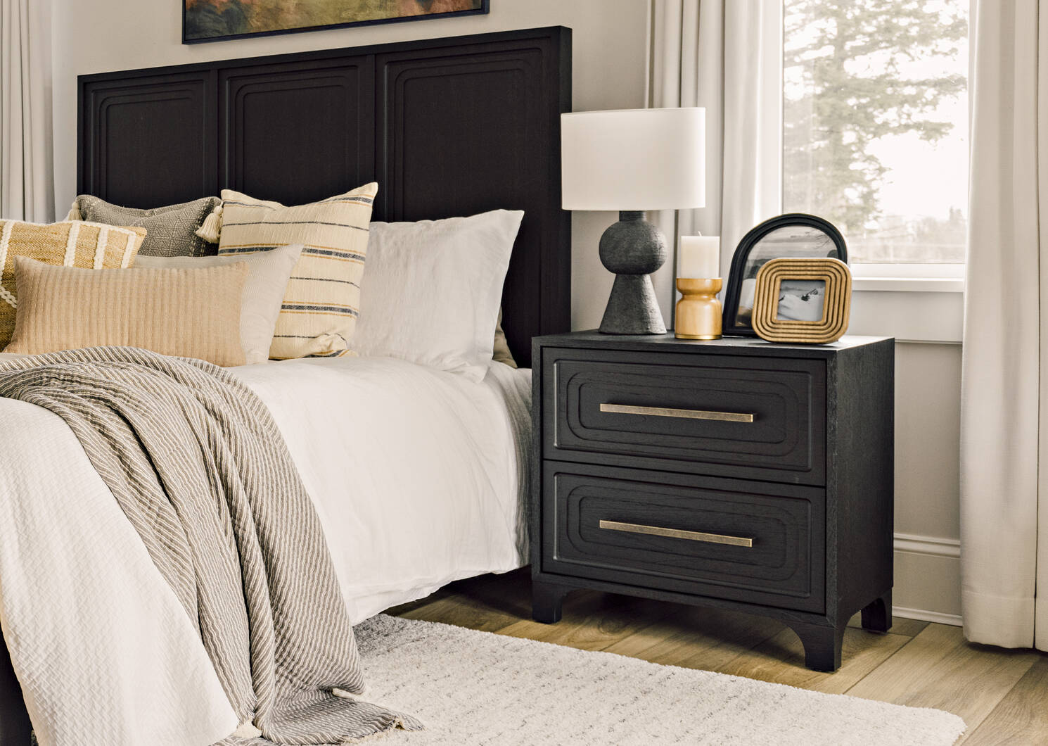 Renton Nightstand -Nash Java