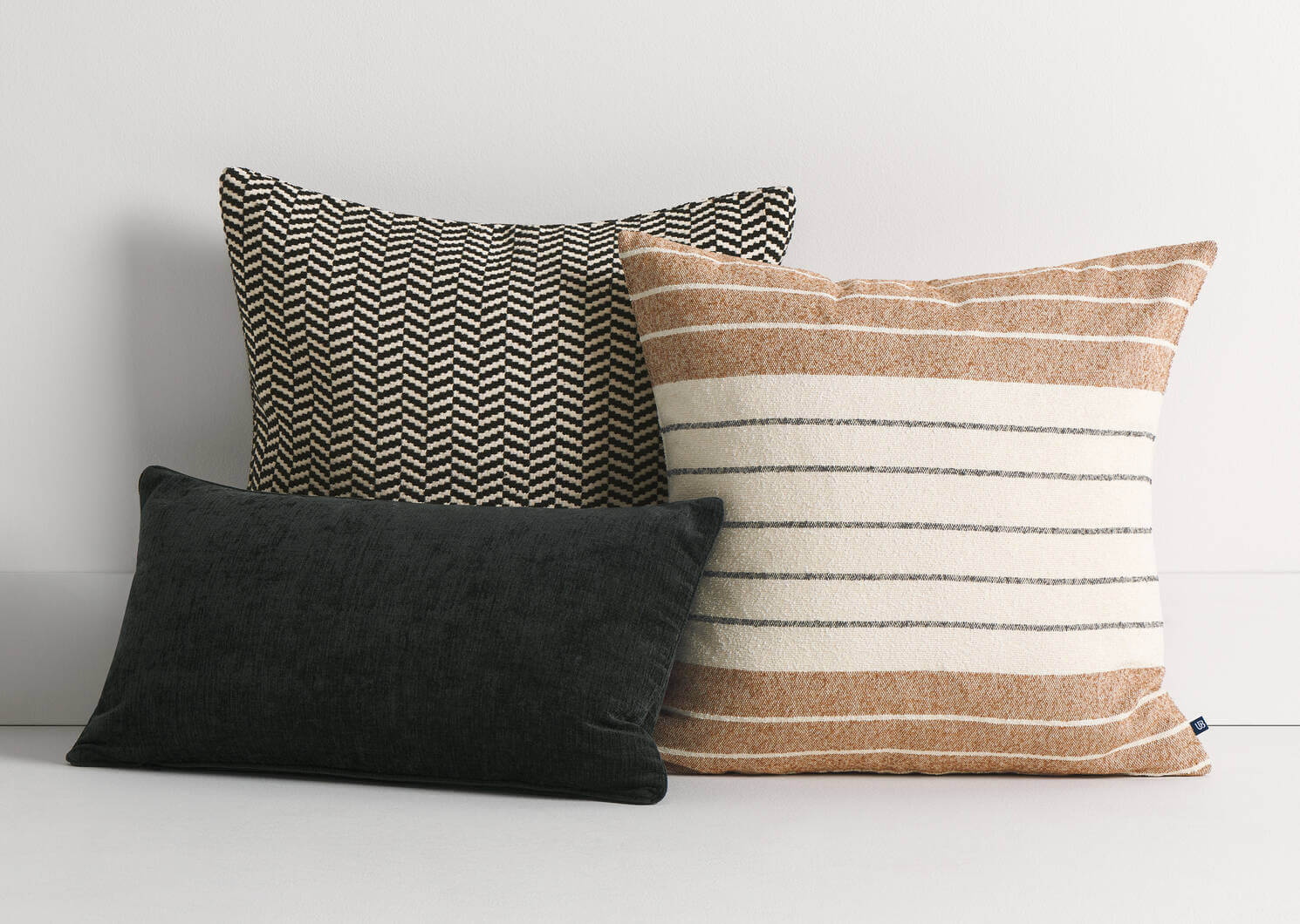 Maris Stripe Pillow 20x20 Iv/Caramel/Blk