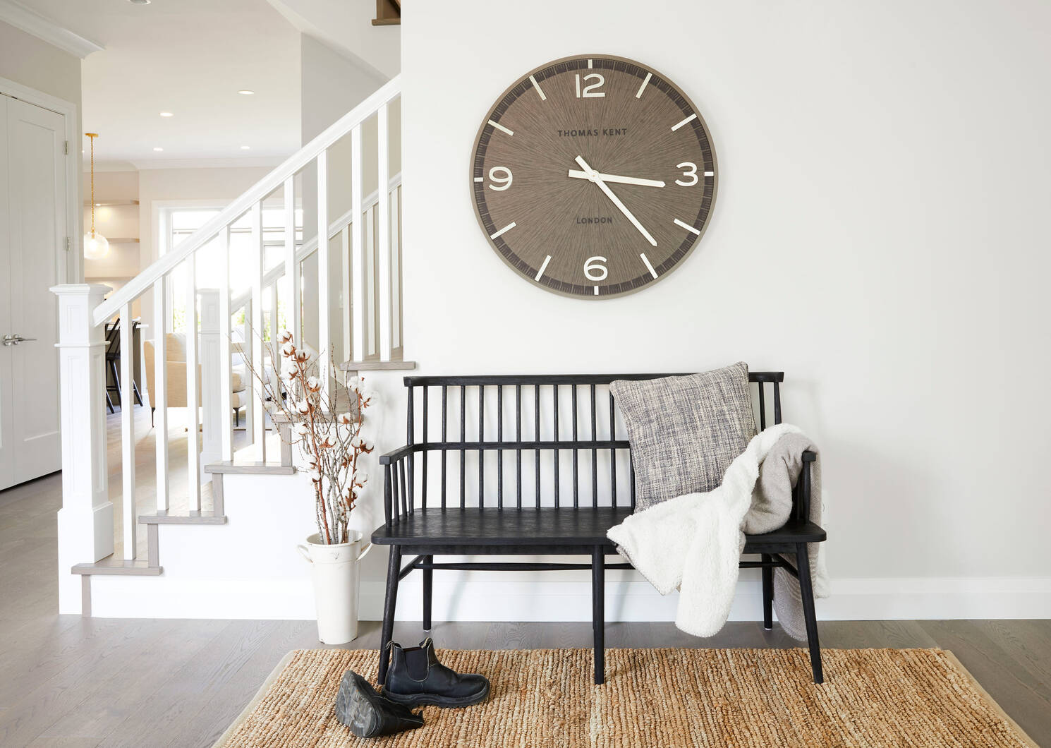 Gardiner Bench -Yvie Black