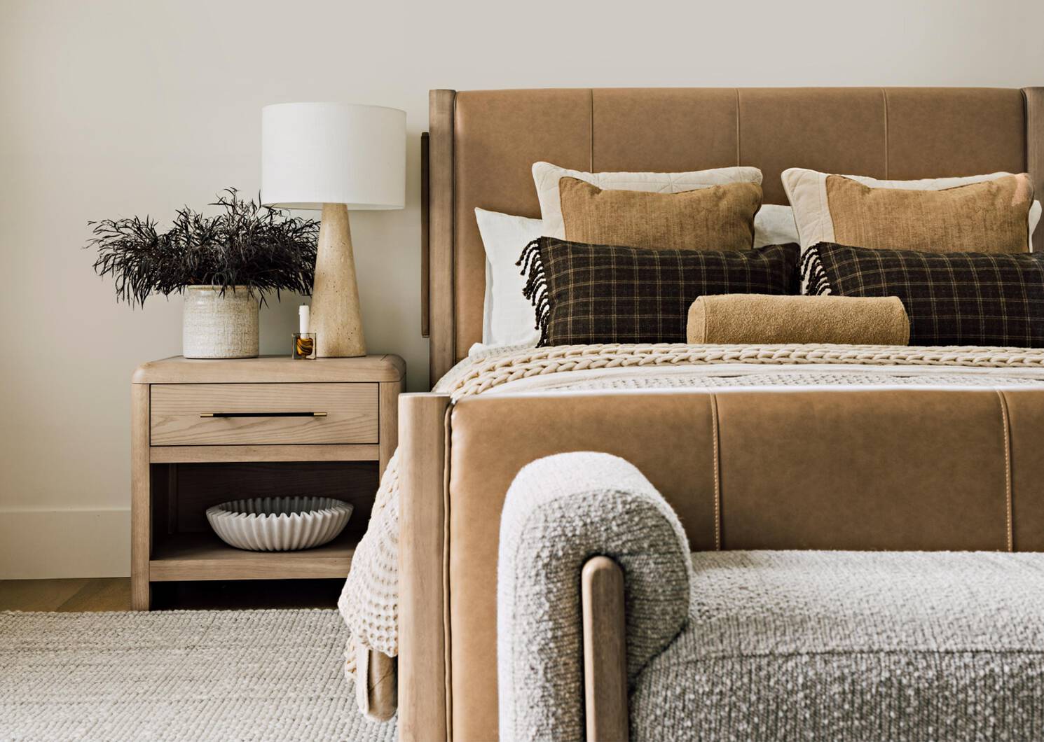 Hewing Bed -Bellissimo Tan, QUEEN
