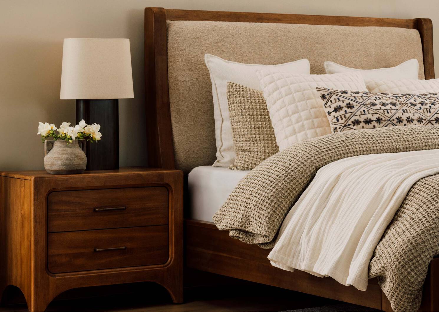 Eloi Vase Short Sand