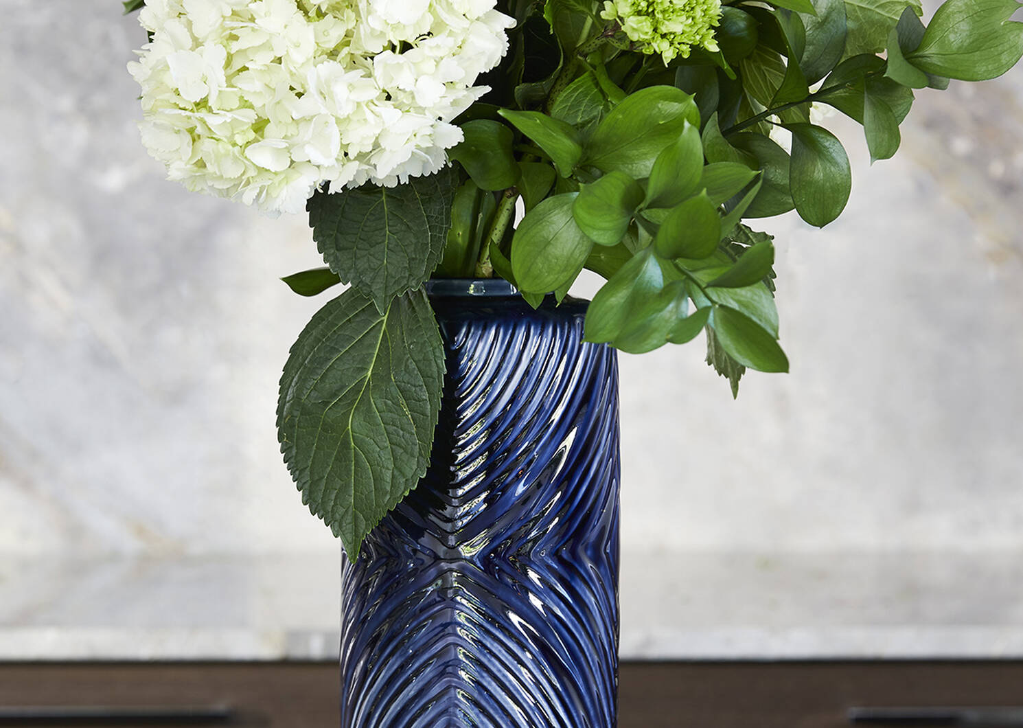 Jayden Vases - Atlantic