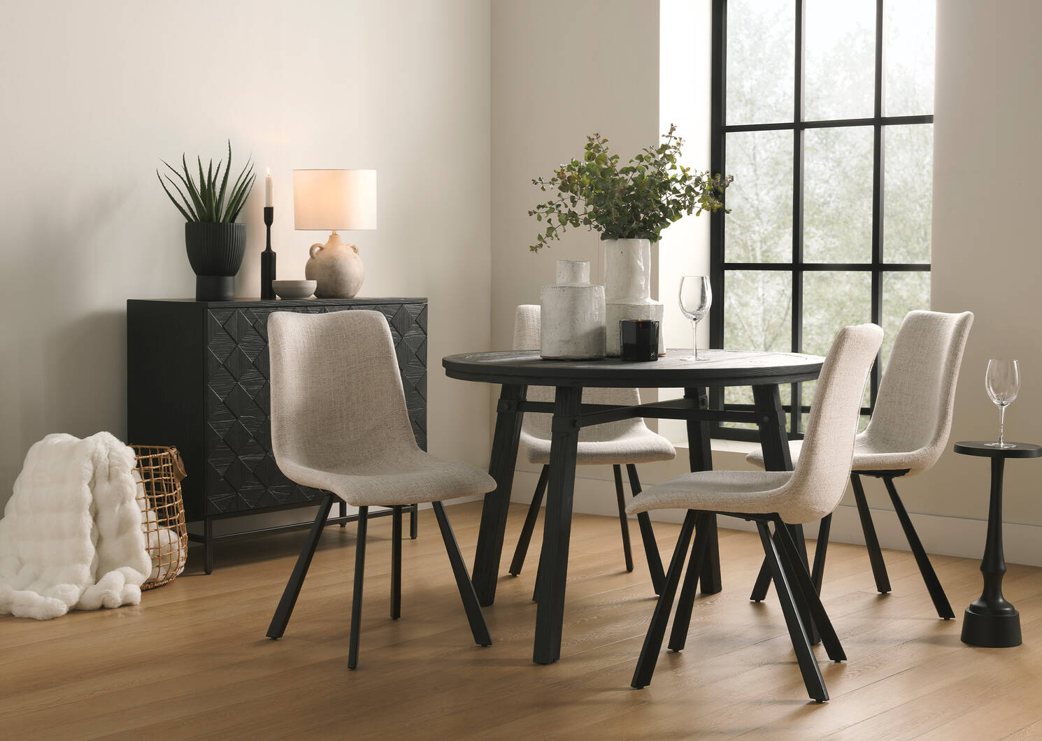 Mariano Table Lamp