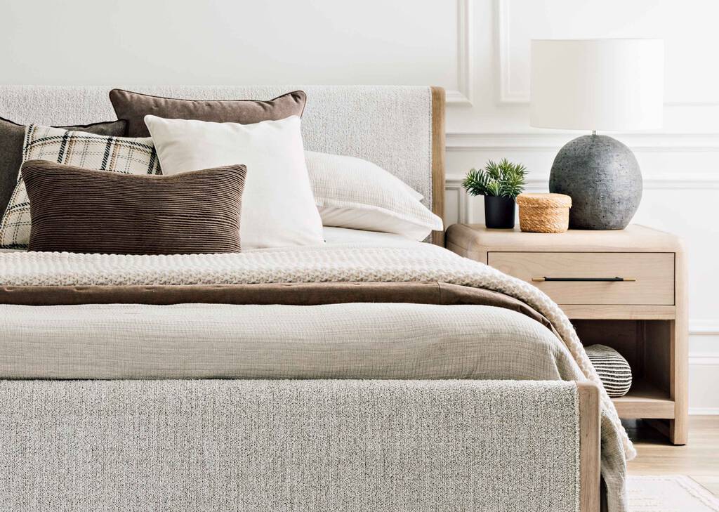 Bailey Pillow 20x20 Ivory