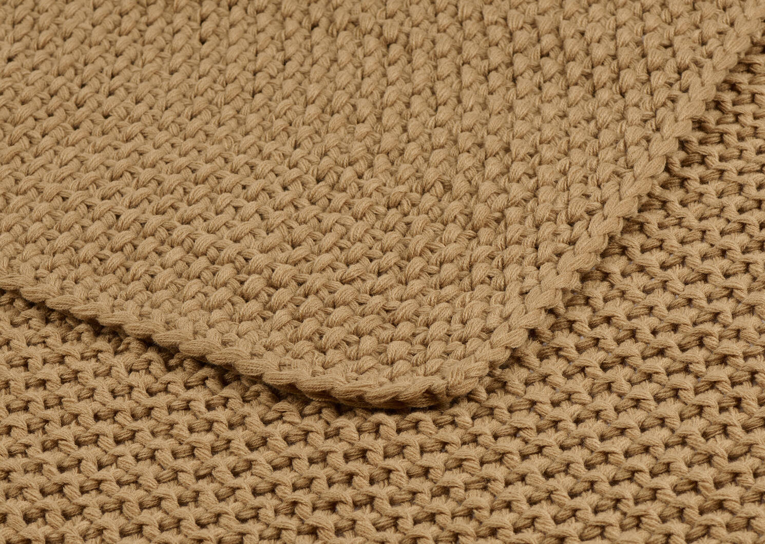 Kelvin Throw Caramel