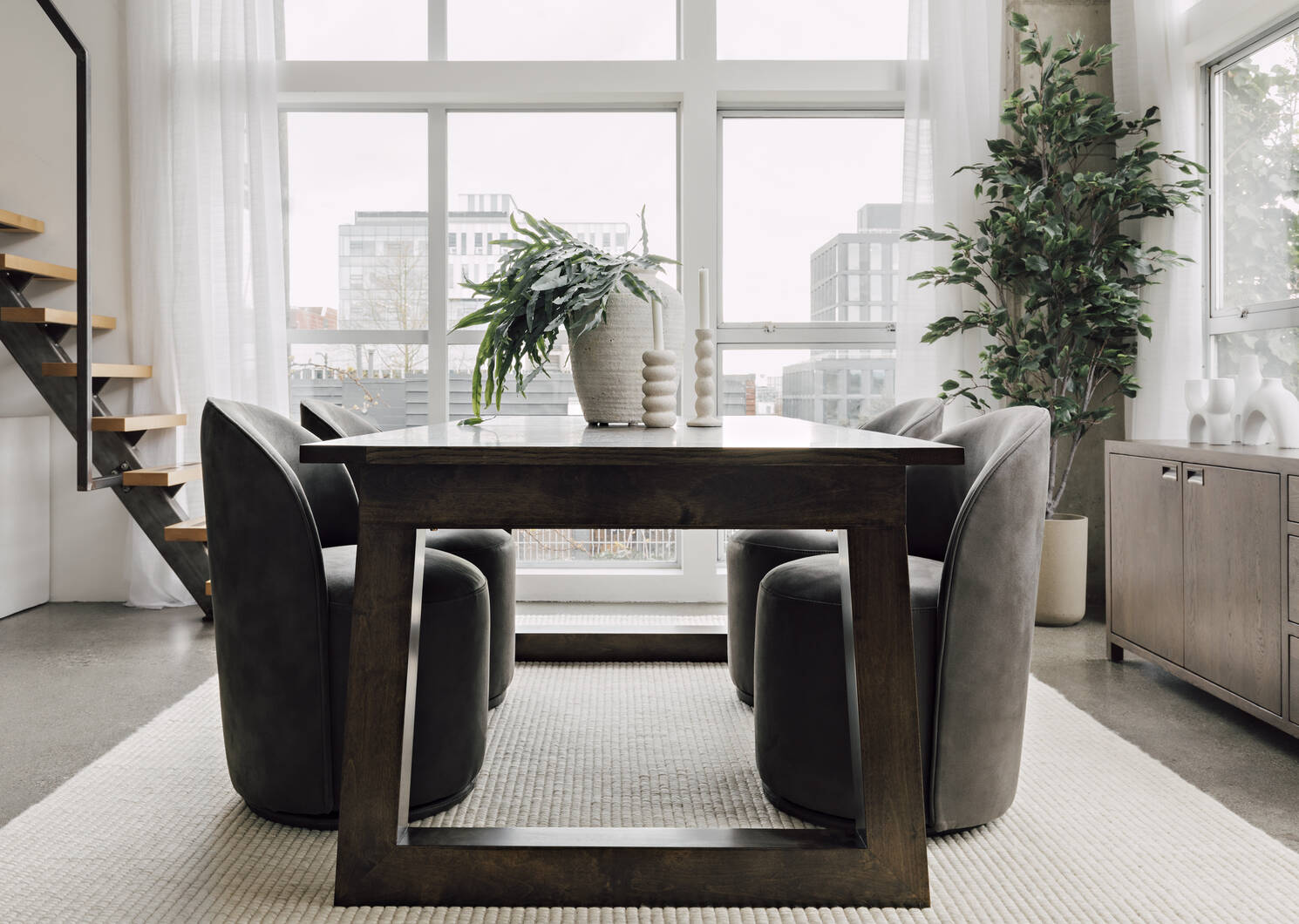 Kayce Ext Dining Table -Rhome Bistre