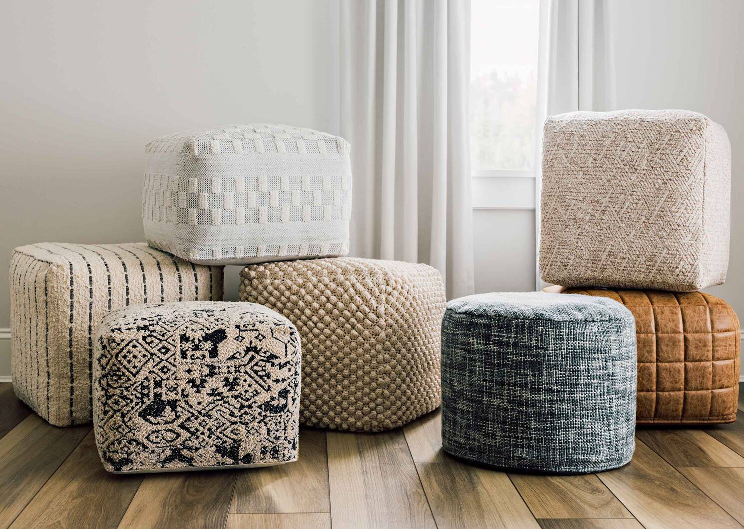 Ardell Cotton Boucle Pouf Ivory/Black