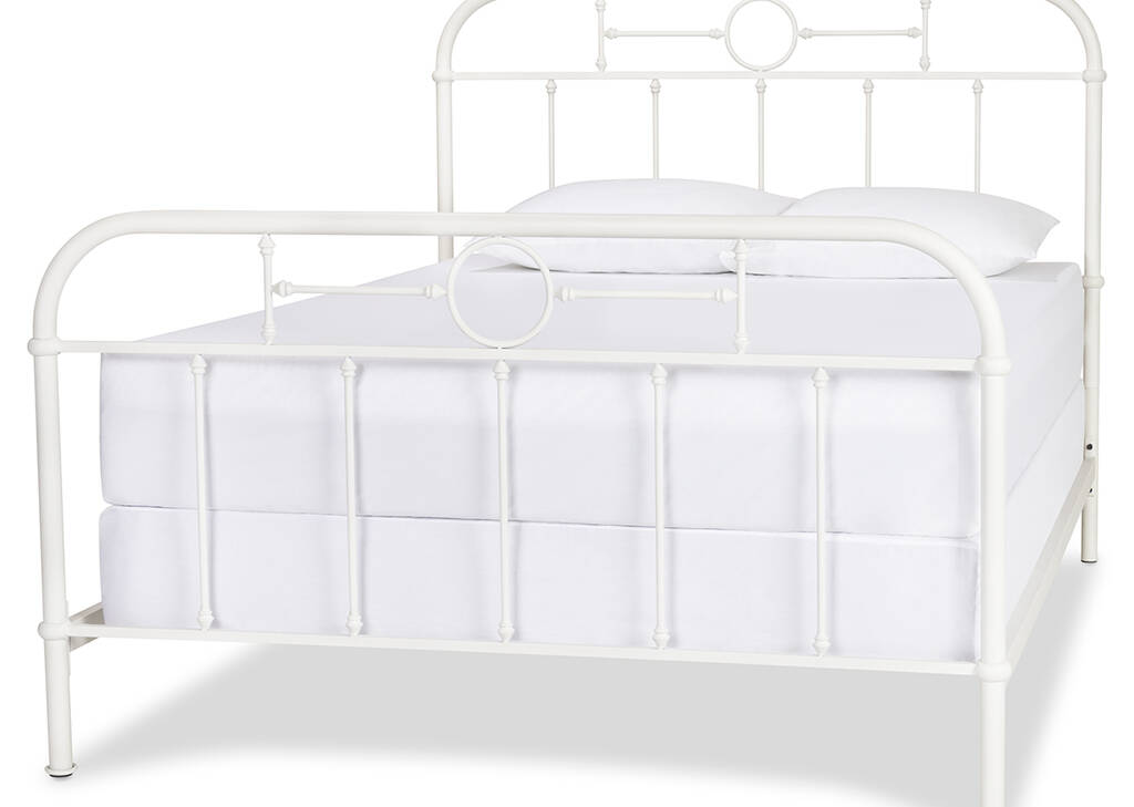 Izadore Bed -White
