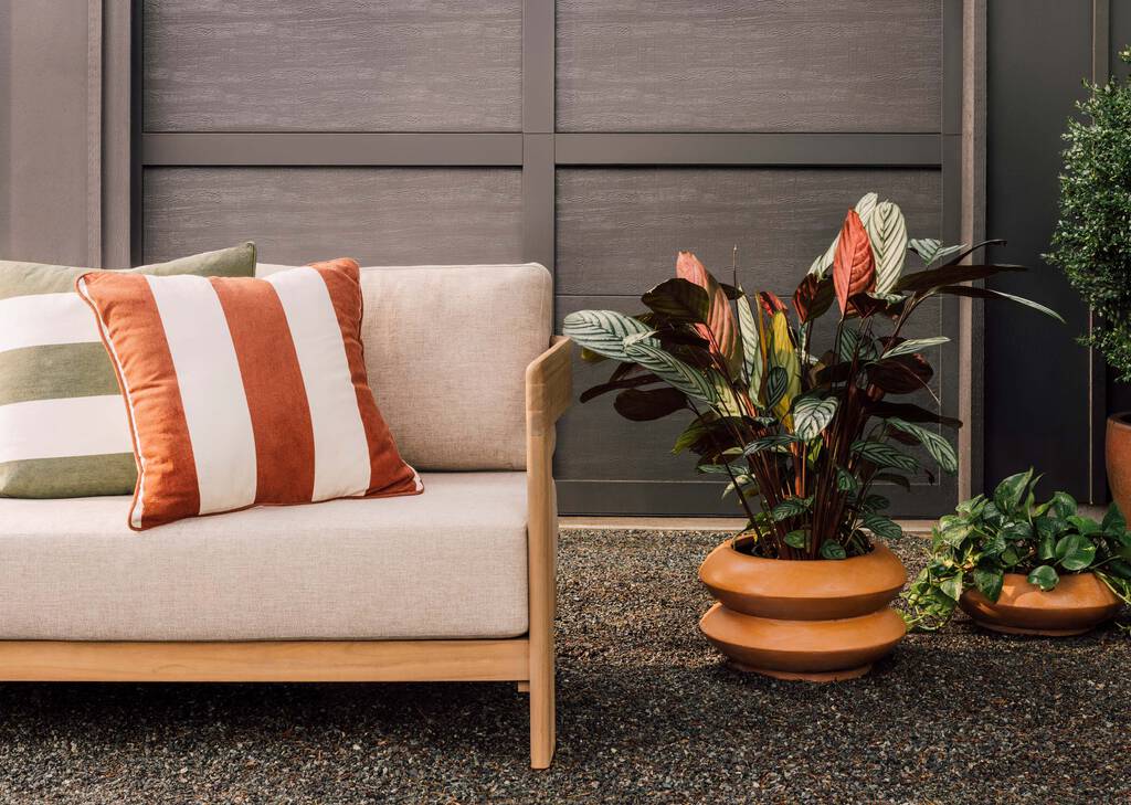 Corsica Outdoor Pillow 21x21 Ivory/Rust