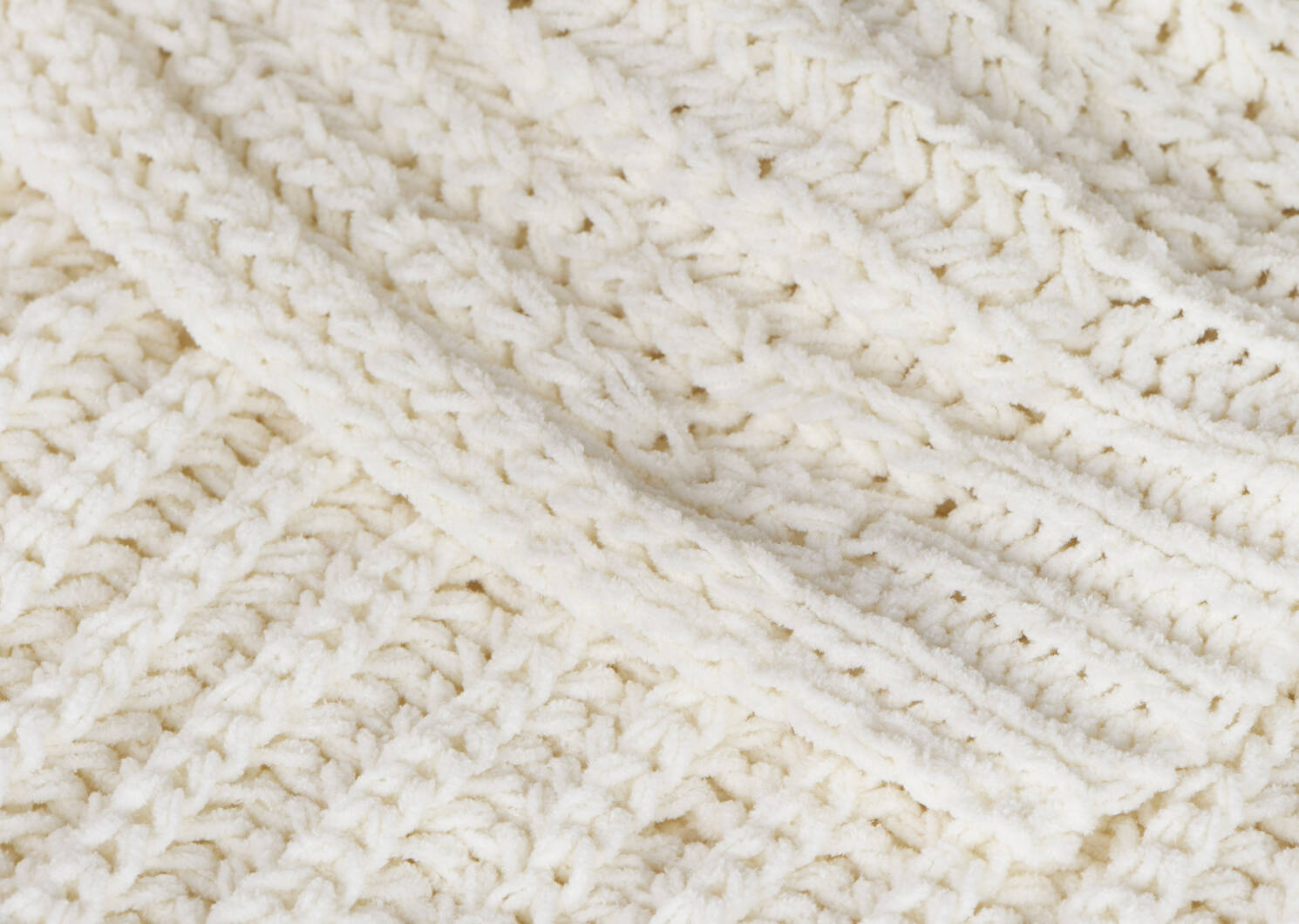 Cavendish Chenille Throw Ivory