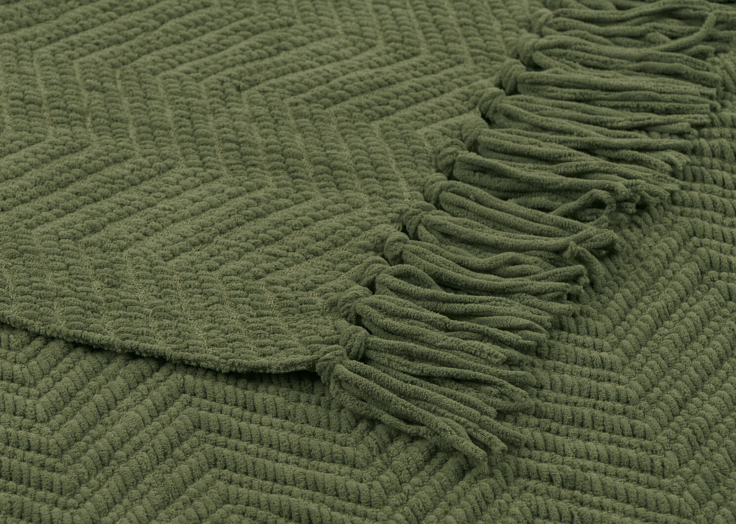 Elan Chenille Throw Clover