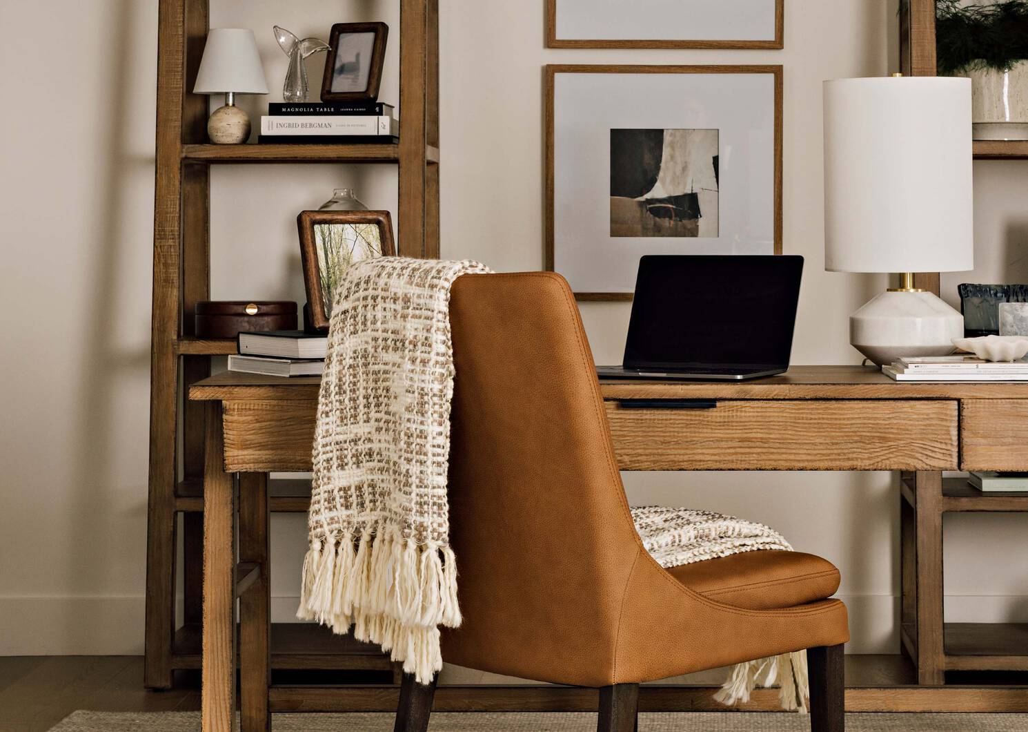 Axel Frame 8x10 Walnut