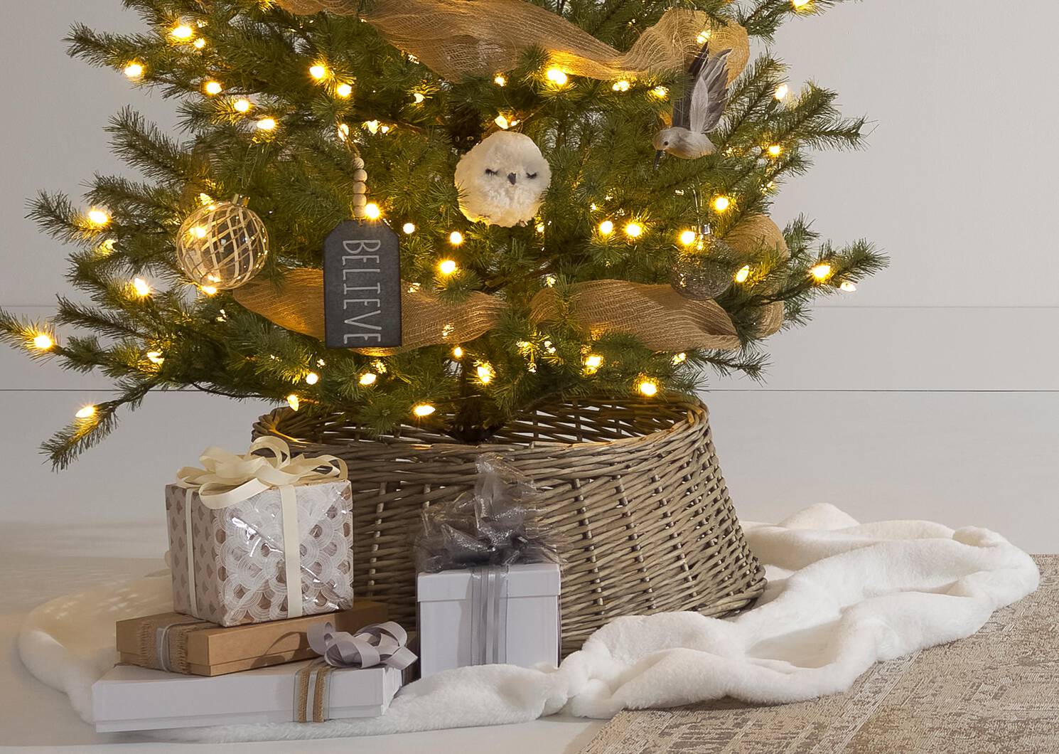Flora Faux Fur Tree Skirt White