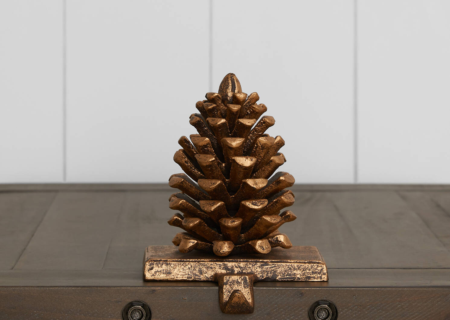 Roan Pinecone Stocking Holder Brass