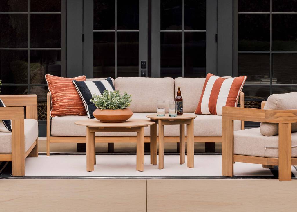 Myrtos Outdoor Pillow 21x21 Rust