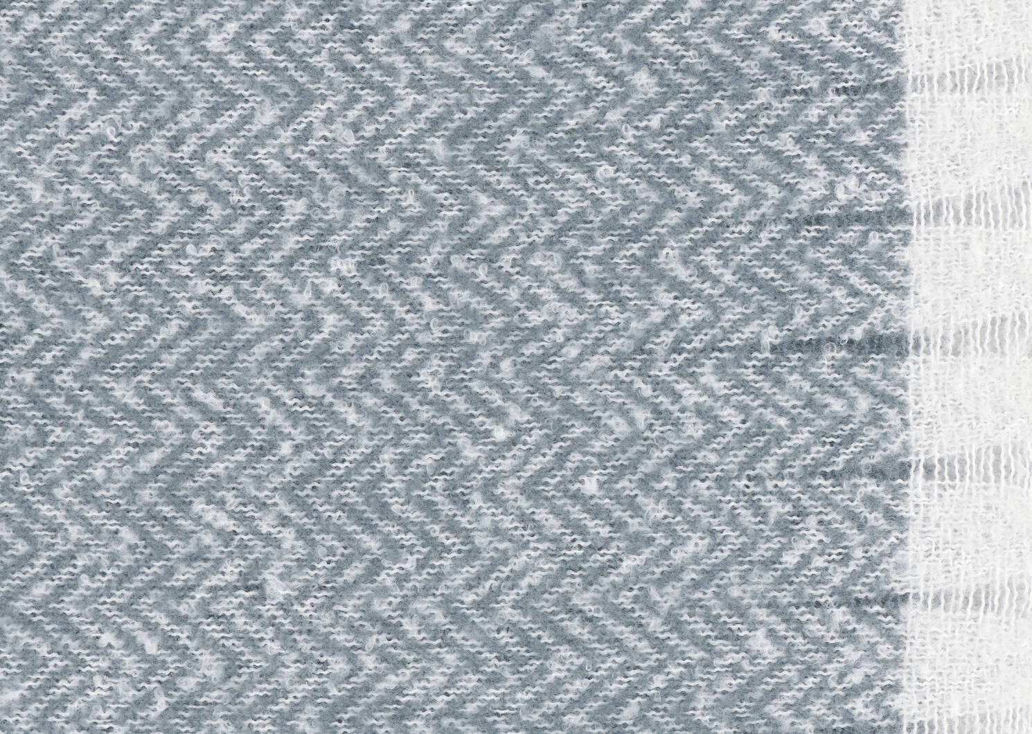 Dante Herringbone Throw Blue/Ivory