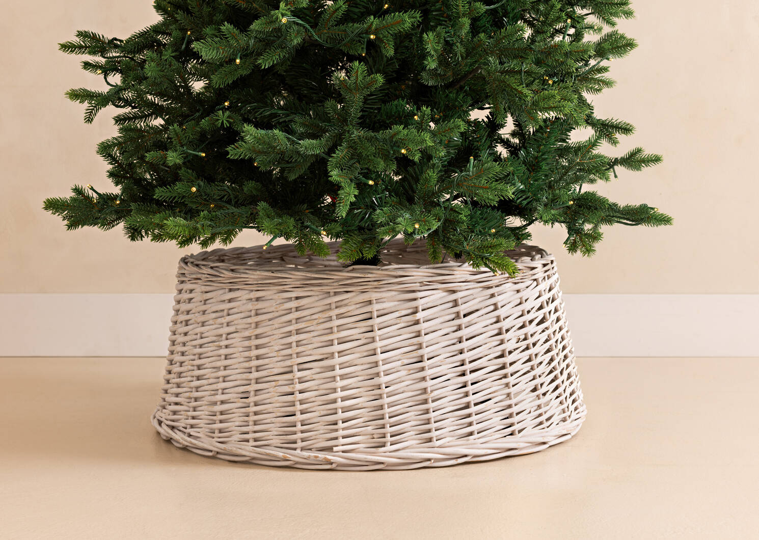 Willow Tree Collar White
