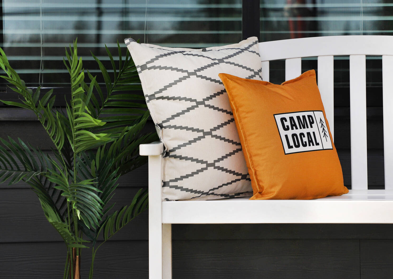 Coussin Nita 18x18 camp local