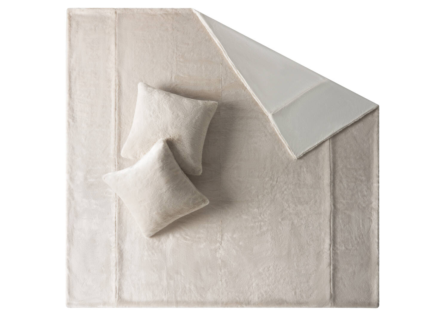 Winslet Faux Fur Bedspread King Cream