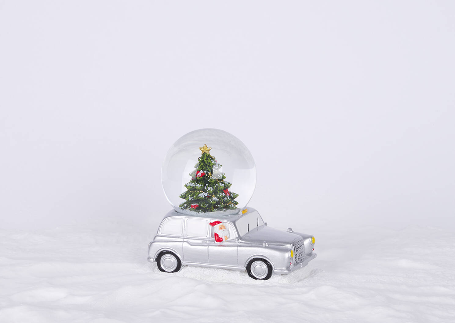 Santa Speeder Snow Globe