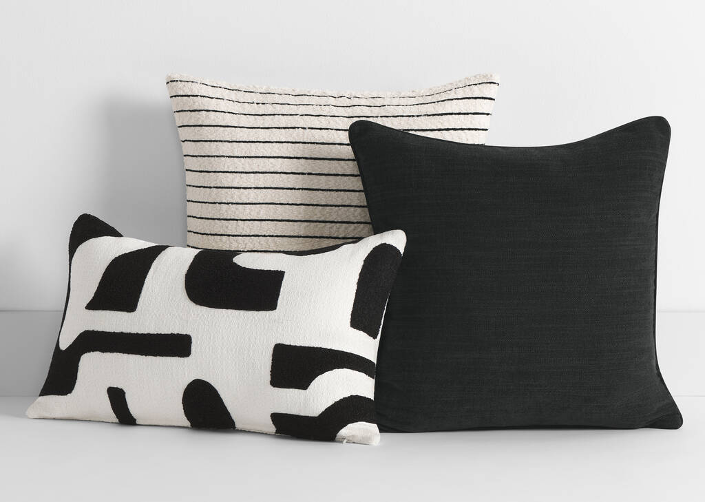 Black & White Pillow Set