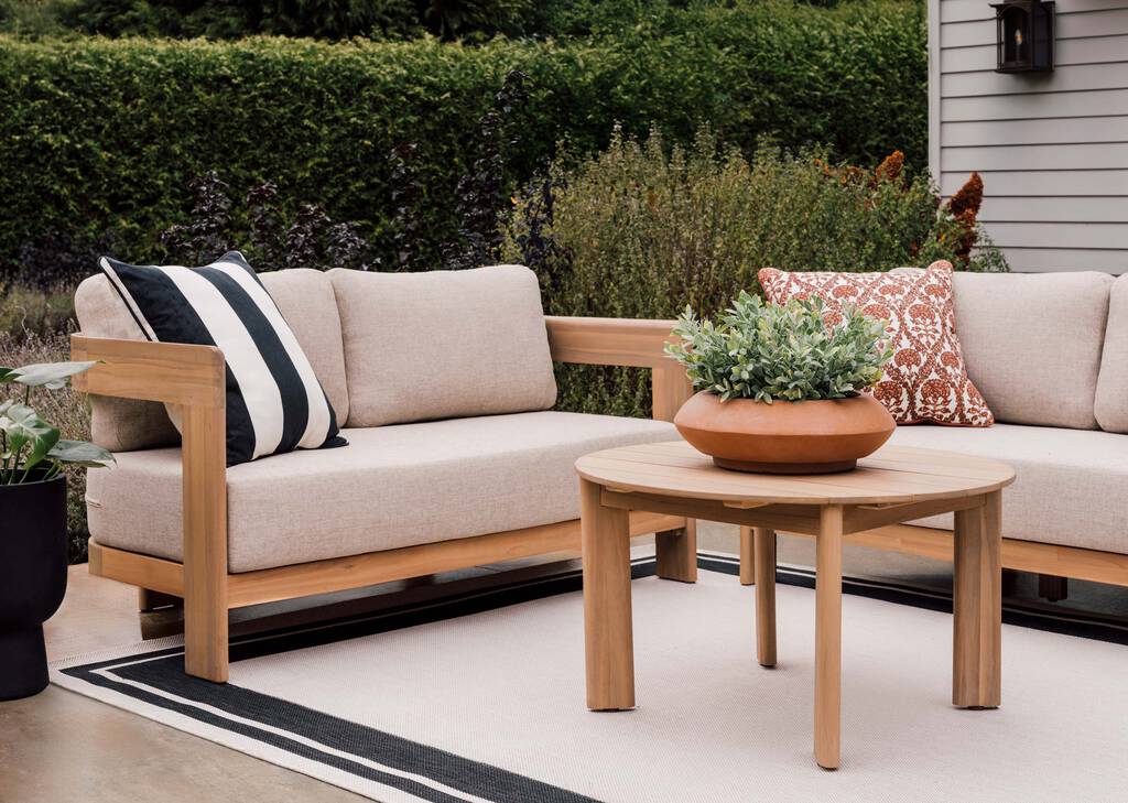 Tonga Outdoor Loveseat -Elio Oyster