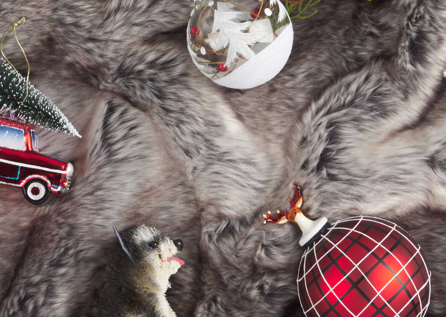 Rudolph Plaid Ball Orn Red