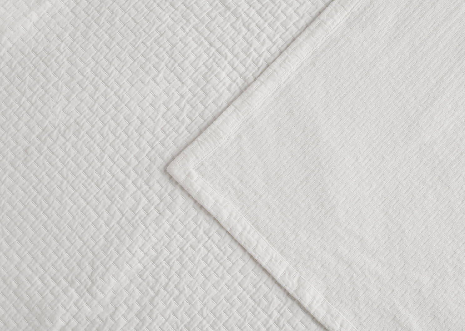 Hawkins Cotton Coverlet White